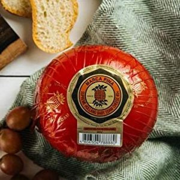 Marca Piña Edam Cheese